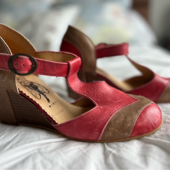 Fly London T strap wedges. - Picture 2 of 7